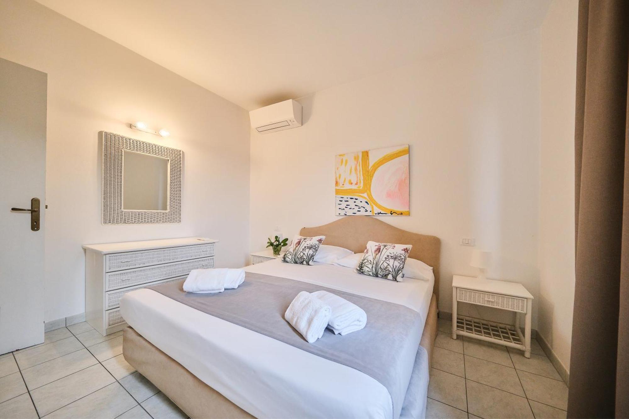 Front Lake Apartment Bardolino Luaran gambar