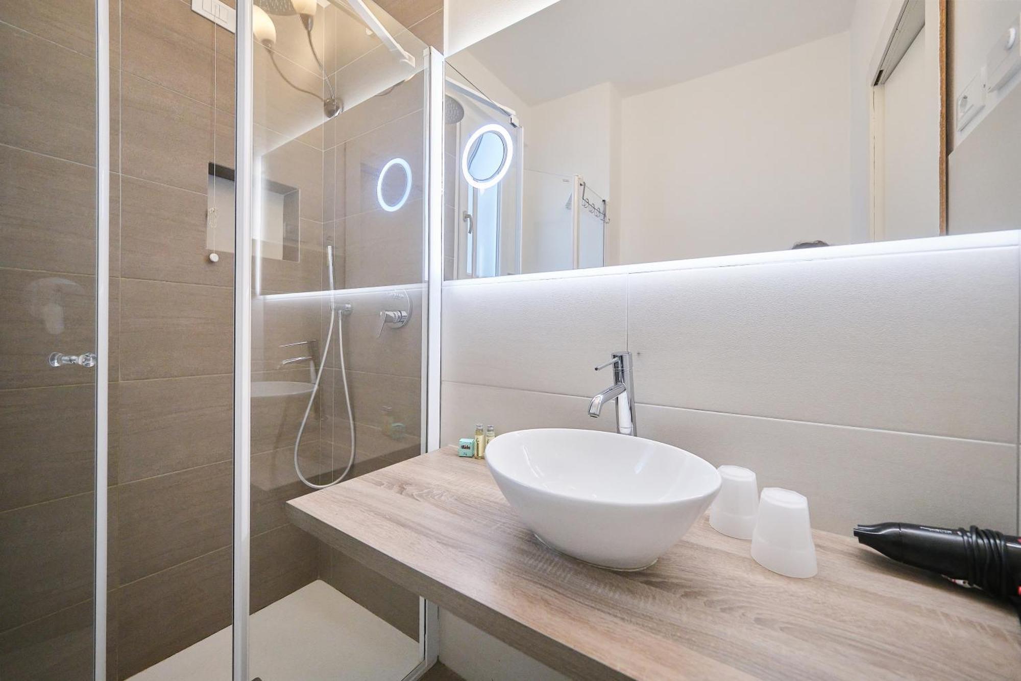 Front Lake Apartment Bardolino Luaran gambar