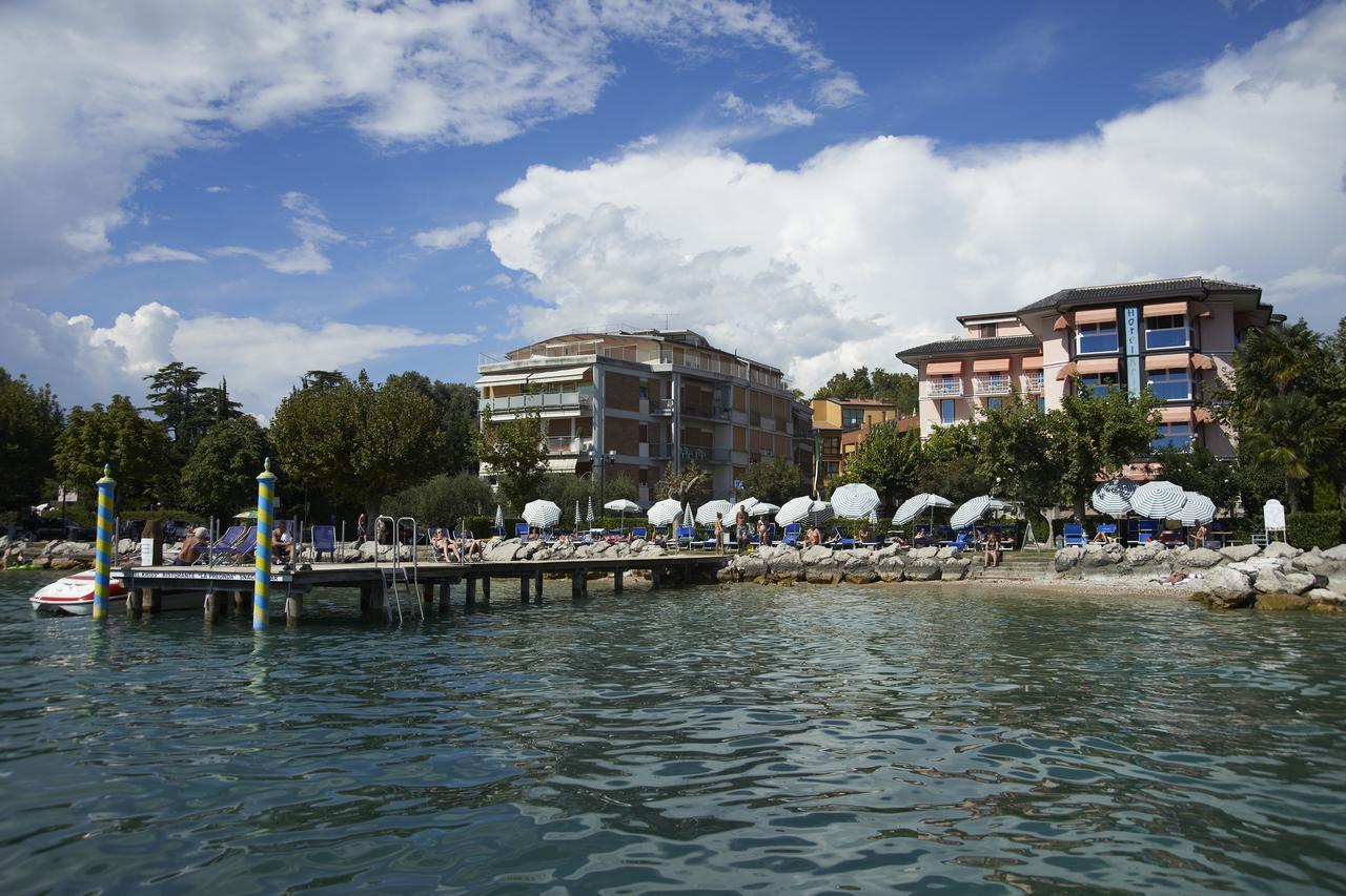 Front Lake Apartment Bardolino Luaran gambar