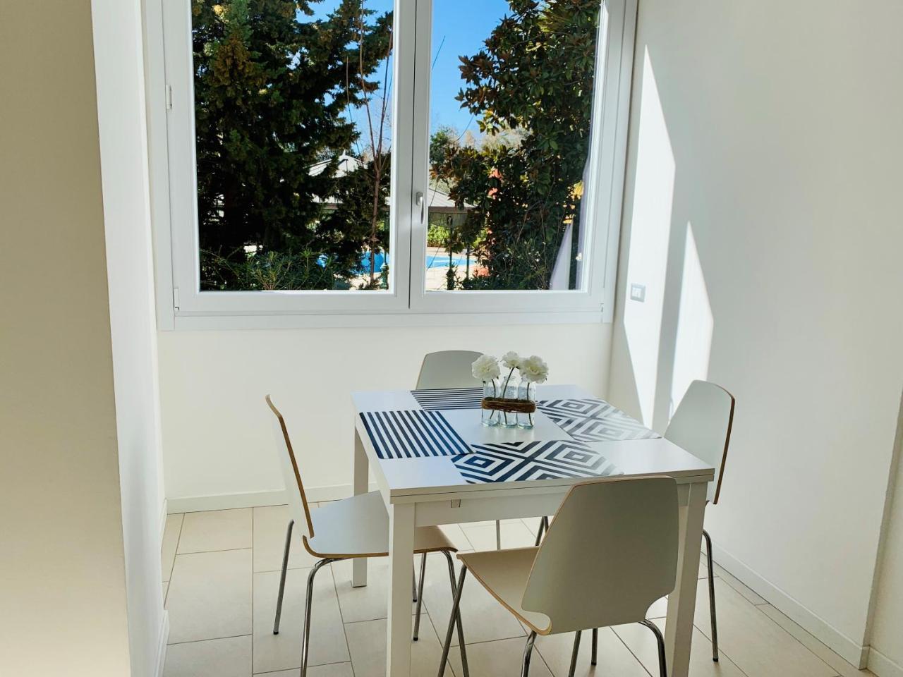 Front Lake Apartment Bardolino Luaran gambar