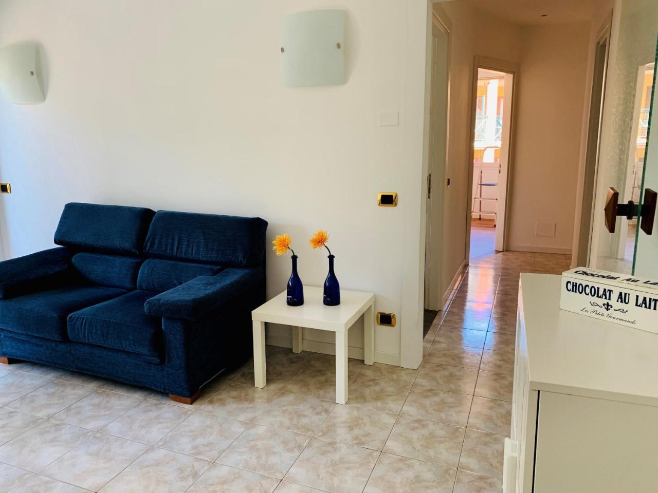 Front Lake Apartment Bardolino Luaran gambar